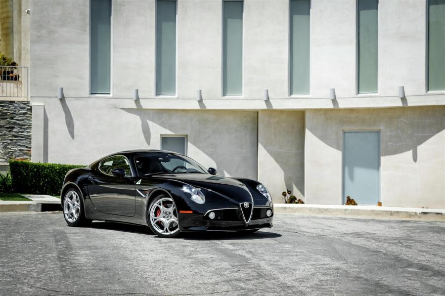 Alfa Romeo 8C Competizione 2008 года  (фото 4 из 143)